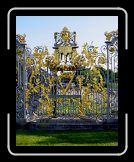 Hampton Court Fence * 1168 x 1483 * (1.9MB)